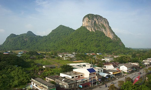 เขาอกทะลุ